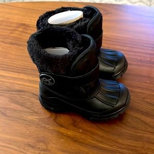 Toddler Black Snow Boots Size 5